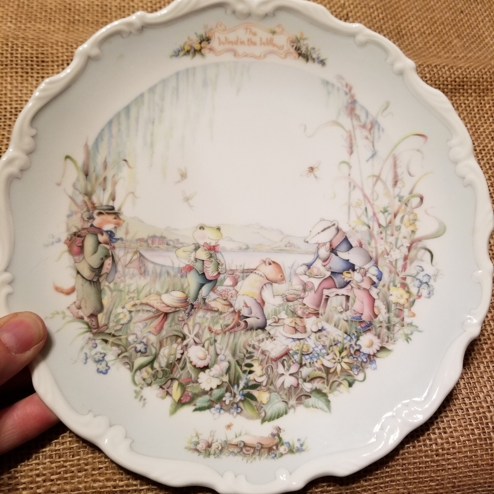 Royal Albert The Wind in the Willows plate